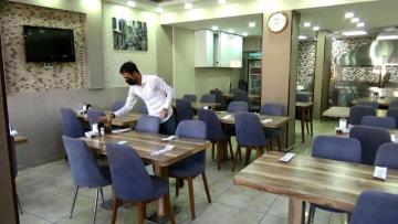 Diyarbakır’da yeni normalleşme start aldı, esnaf iş yerini açıp müşteri beklemeye başladı