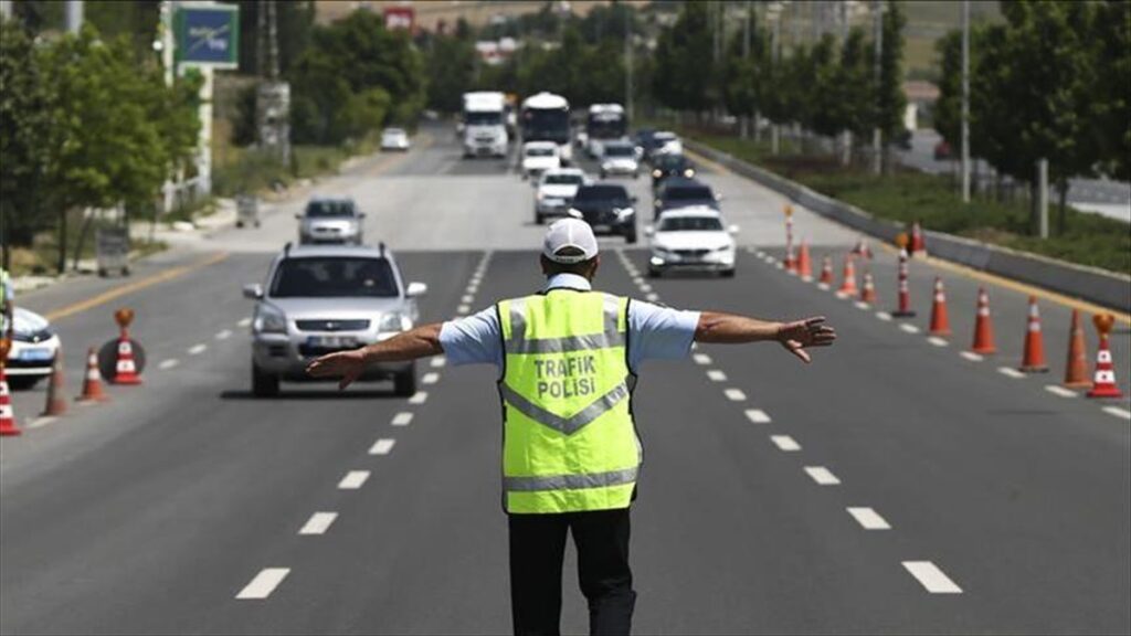 Diyarbakır’da Zafer Bayramı kutlamaları dolayısıyla trafiğe kapatılacak yollar belirlendi