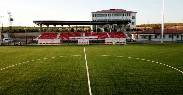 Diyarbakır Büyükşehir Belediyesi’nin Eğil’de inşa ettiği spor tesisinde sona yaklaşıldı