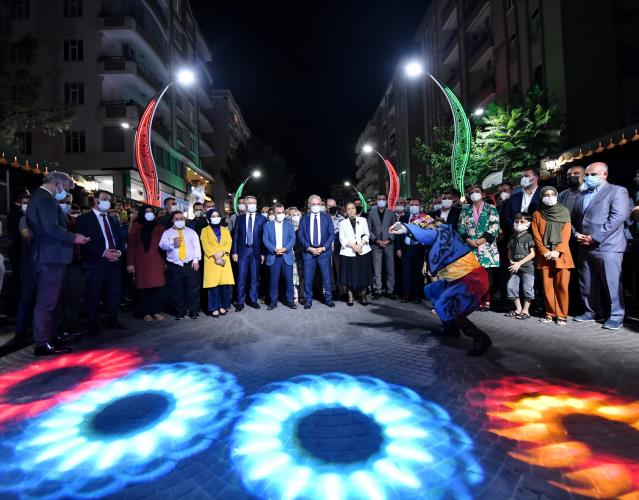 Diyarbakır Sanat Sokağı kente nefes aldıracak güzellikte modern şekilde yenilendi