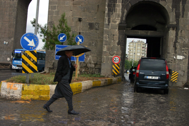 Diyarbakır’da sağanak yağış etkisini sürdürecek