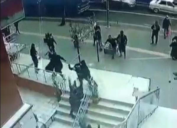 Diyarbakır’da 1 kişinin öldüğü, adliye çıkışı silahlı kavgaya 15 gözaltı