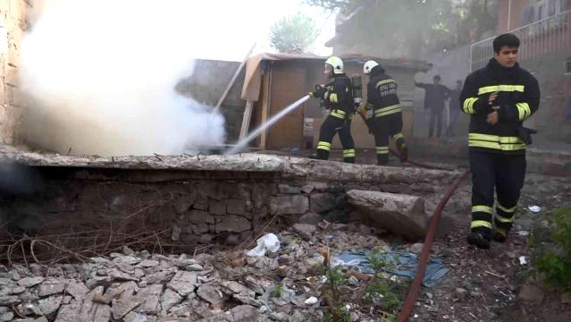 Komşusunu öldüren cinayet şüphelisi evinde yakalandı