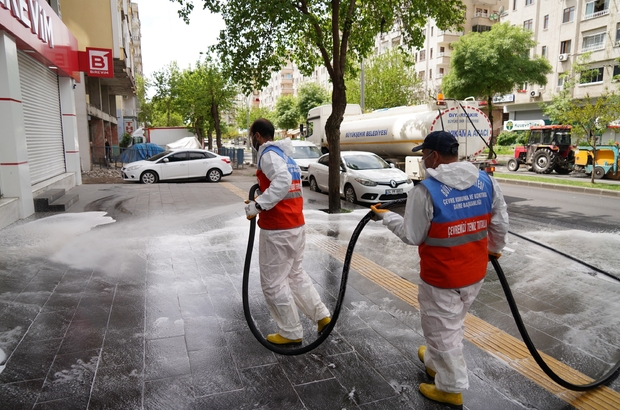 Diyarbakır’da cadde, sokak ve kaldırımlar tazyikli su ile yıkanıyor