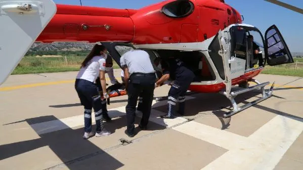 75 yaşındaki hastaya ambulans helikopterle sevk