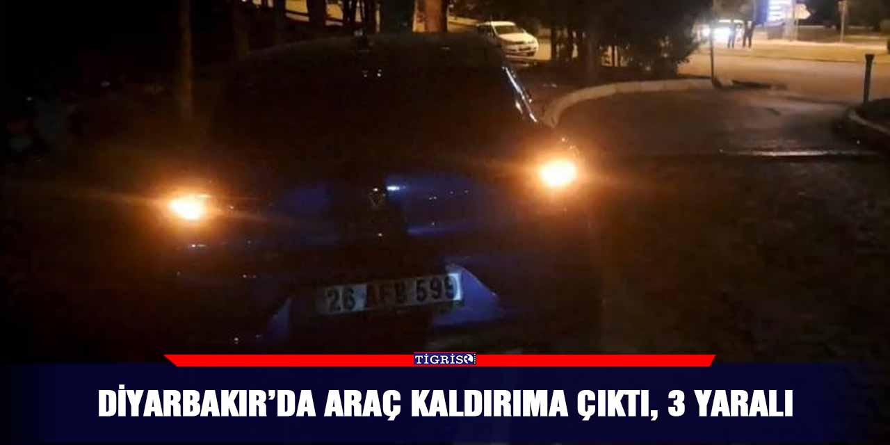 Diyarbakır’da araç kaldırıma çıktı, 3 yaralı