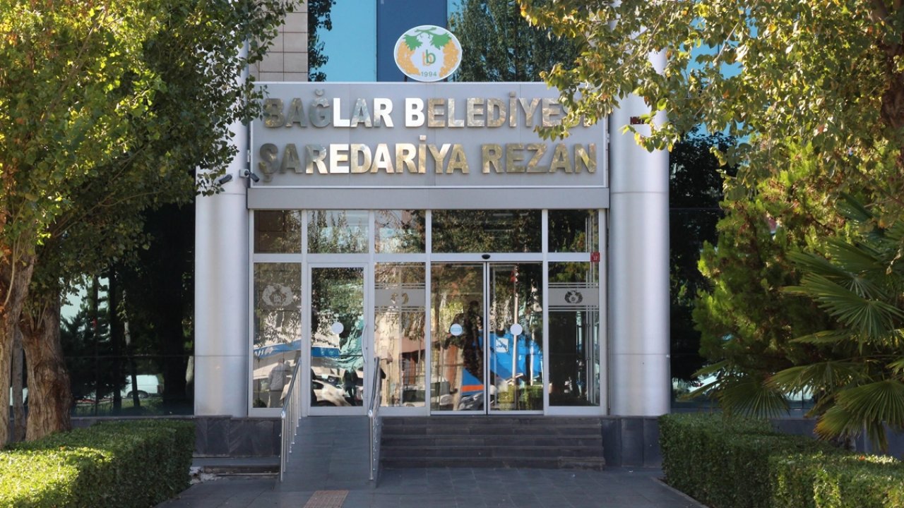 DiyarbakırBağlar Belediyesi’nden felçli hastaya destek