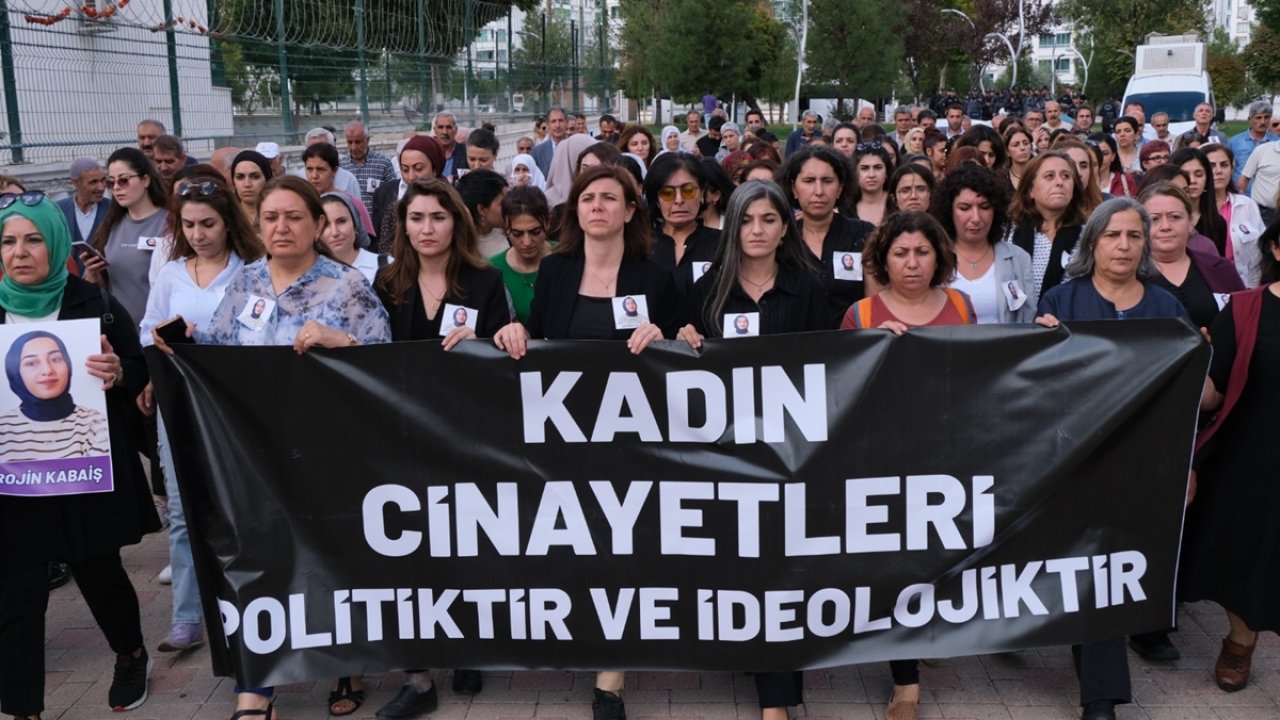 Diyarbakır’da belediye başkanları Rojin için yürüdü