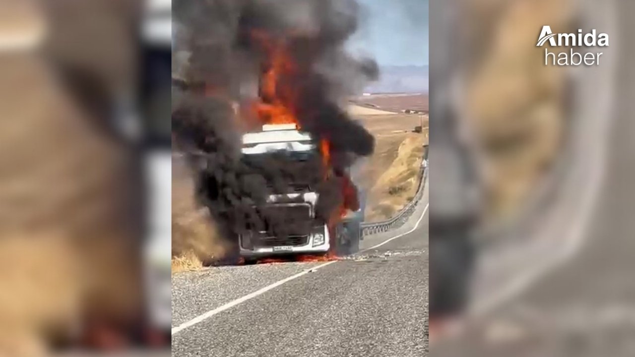 Diyarbakır’da yangın: Tır, alevlere teslim oldu