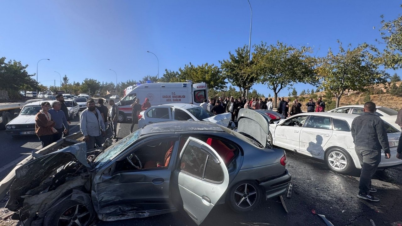 Şanlıurfa’da zincirleme kaza: 7 yaralı