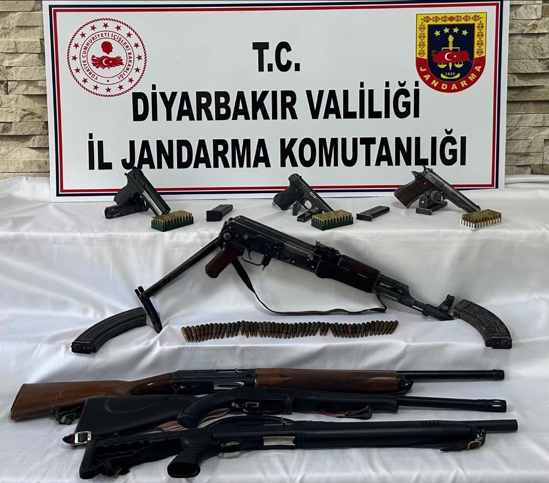 Diyarbakır’da Kaçak Silah Operasyonunda 5 Gözaltı