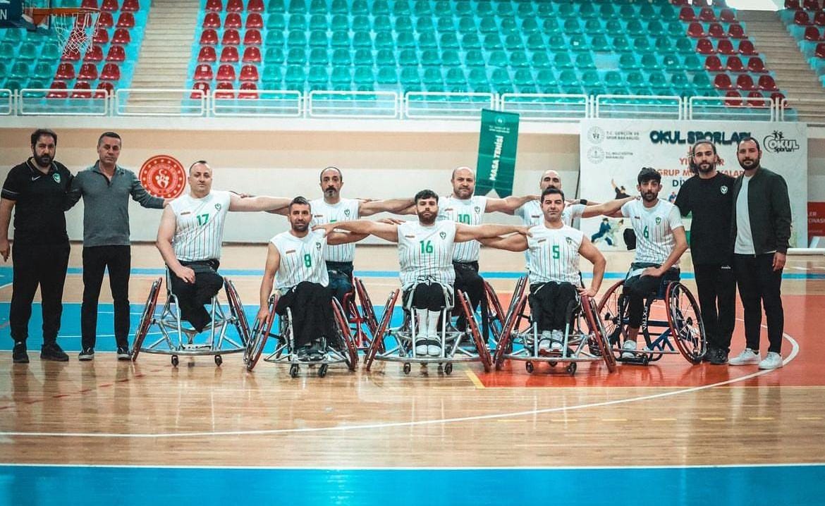 Amedspor Engelsiz Basketbol Takımı Van Yolunda