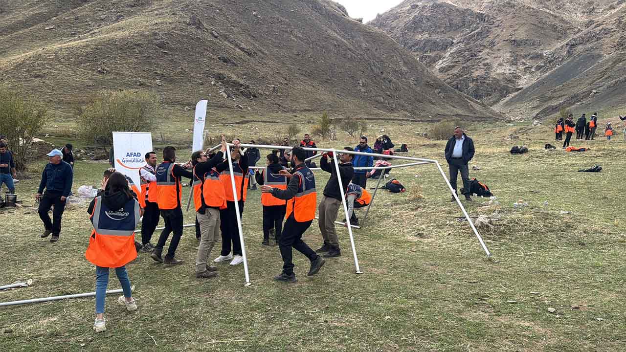 Hakkari’de AFAD gönüllerine eğitim