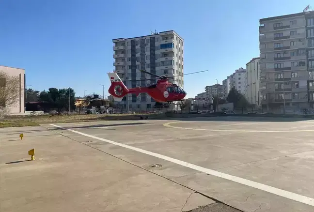 Lösemi Hastası Abdulbaki Fidan Ambulans Helikopterle Hastaneye Ulaştırıldı