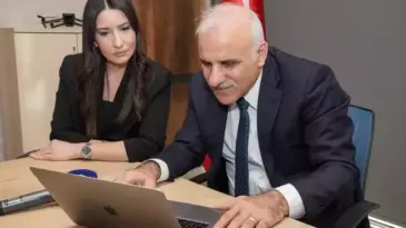 Diyarbakır Valisi Zorluoğlu, ‘Yılın Kareleri’ oylamasına katıldı