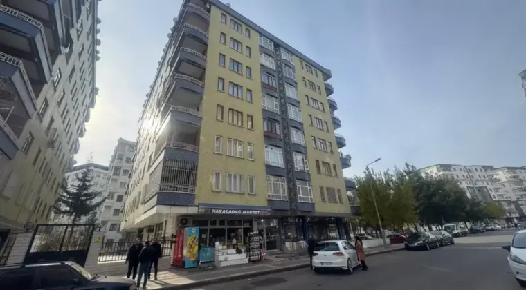 Diyarbakır’da Anne Bebeğini Pencereden Attı